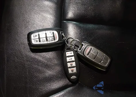 2017 Chrysler Pacifica Touring-L from USA, damaged, VIN 2C4RC1BG4HR501246